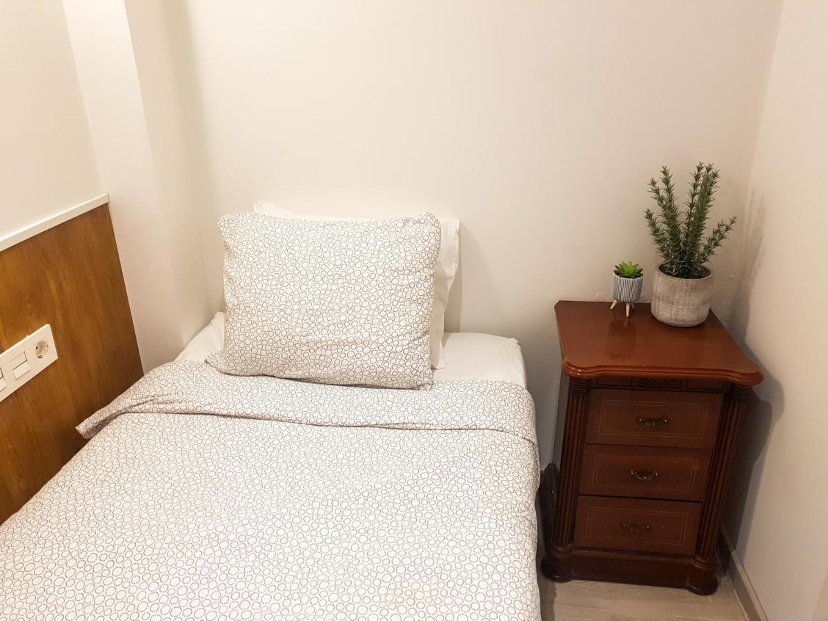 סן סבסטיאן Waves Guesthouse מראה חיצוני תמונה